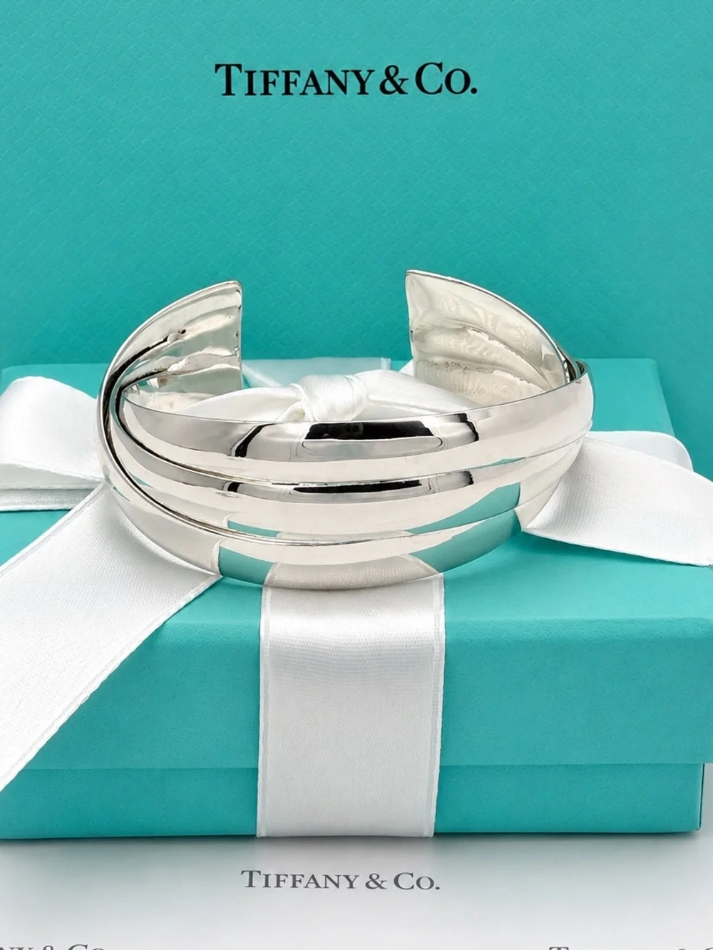 Tiffany & Co. Triple Interlocking Bangle Cuff Bracelet Sterling Silver Gift Box